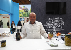 Piero Virdis dell'omonima azienda agricola sarda, che produce in primis carciofo Spinoso.