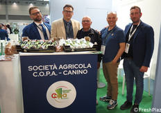 Nel 2026 C.O.P.A., Cooperativa Ortofrutticola Produttori Associati di Canino (Viterbo), taglia il traguardo storico del suo 50° anniversario. Da sinistra: Fabio Fracassi, Sergio Marcoaldi, Gian Carlo Frappolli (tra i soci fondatori), Giancarlo Benella e Daniele Gregni.