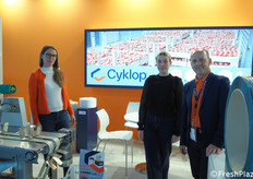 Lucie de Corbière, Lauriane Del Puech e Gino Vivi di Cyklop, fornitore a livello mondiale di macchinari e forniture per l'imballaggio.