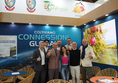 Una tre-giorni ricca di emozioni per il team di Gruppo La California. Quest'anno Giuseppe Galluccio ha presentato la sua opera prima "La struttura invisibile di un'impresa che vince". "La fiducia non è una conseguenza del successo, ma la sua premessa. Una scelta etica, prima ancora che operativa, che attraversa ogni livello dell'impresa".