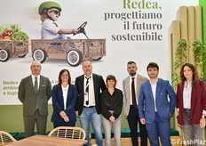 Nello stand CPR System, dove sono protagoniste le casse Redea, abbiamo da sinistra: Rodolfo Maioli, Monica Artosi (direttrice generale), Lorenzo Soriani, Alessandra Versace, Luca Erbenti, Dario Mottini e Alessia Taddia.