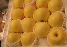 Stesso discorso anche per queste mele gialle: molto costose ma non particolarmente gustose.