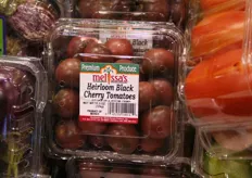 Pomodori ciliegino neri.