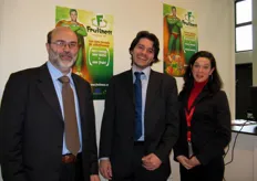 Presso lo stand del programma Fruitness troviamo, da sinistra a destra, Claudio Scalise (SG Marketing), Salvatore Garipoli e Dominique Wendler.