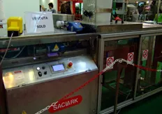 "Dettaglio macchinario (tra l'altro con il cartello "Venduto") presso lo stand SACLARK s.r.l."