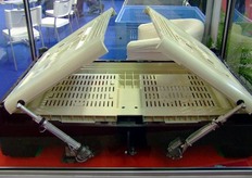 Capp-Plast è una delle aziende italiane più importanti e innovative nella produzione di grandi contenitori e pallets in plastica. Nel dettaglio, Smartbox, contenitore con pareti pieghevoli, chiuse o forate, sovrapponibile.