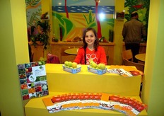 La piccola Ilaria, simpatica mascotte dello stand Regione Basilicata.