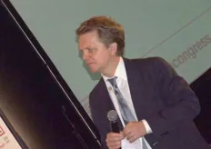 Chris White - direttore di Eurofruit - è stato il perfetto moderatore di Fresh2008.