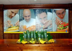 Gli ideatori delle composizioni, belle da vedere e dolci da gustare, sono quattro giovani pasticceri: Leonardo Di Carlo, Angelo Di Masso, Fabrizio Galla e Annalaura Tammone.