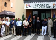 Molte le autorità presenti all'inaugurazione.