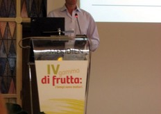 Fearne ha ammesso la bravura degli inglesi nella Grande Distribuzione ma ha riconosciuto anche che in Inghilterra non e' presente una cultura alimentare, paragonabile a quella mediterranea.