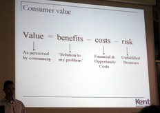 "Inoltre Fearne ha posto l'attenzione sul concetto di "consumer value". Il valore, come percepito dai consumatori, e' l'insieme di benefici, costi e rischi."