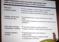 La Rewe rappresenta la catena tedesca di maggior successo e domina il mercato con una quota del 43 per cento. Deve tutto ciò in particolare a un buon display dei prodotti, che si trasformano in prodotti d'impulso e alla comunicazione di supporto al prodotto.