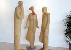 Creazione artistica con protagonista la mela.