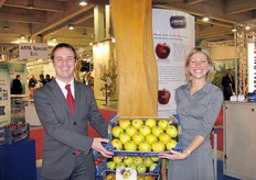 Simone Pilati e Lorenza Negri, in rappresentanza del Consorzio La Trentina.