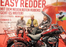 Da sinistra a destra, in rappresentanza del CIV: Alessio Martinelli, Francesco Tagliani, Michelangelo Leis.