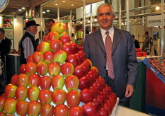"Carlo Cannella dell'Istituto di Scienze dell'Alimentazione, Universita' di Roma "La Sapienza"."