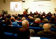 Assemblea in svolgimento.