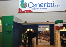 Stand della Cenerini, azienda di import-export operante presso il mercato ortofrutticolo di Bologna.