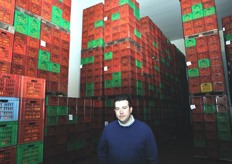 Lo stabilimento dispone di diciotto celle frigorifere. La merce stoccata puo' essere destinata ad ulteriori lavorazioni oppure al trasporto.