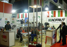 Grande attivita' allo stand Macfrut, organizzato in collaborazione con ICE, Regione Emilia Romagna e Camera di Commercio di Forlì-Cesena. Lo stand ha visto la partecipazione di aziende espositrici al top della filiera ortofrutticola quali Sorma, Graziani, Ilip, Unitec, Agriges, L. Gobbi, Imc.