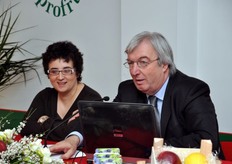 Luciano Trentini, presidente del CSO (Centro Servizi Ortofrutticoli) ha presentato una relazione dalla quale sono emerse chiaramente le macro-tendenze in atto sul mercato ortofrutticolo.