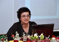 Elisa Macchi del CSO (Centro Servizi Ortofrutticoli) ha presentato una relazione sull'andamento dei consumi di frutta e verdura in Italia.