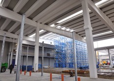 Una visione d'insieme della nuova struttura che sara' completata in tempo per la stagione frutticola 2009/2010.