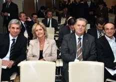 Primo a sinistra: Giacomo Suglia, presidente dell'associazione pugliese Apeo.
