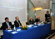 Il Presidente Luigi Peviani ha presentato all'assemblea una relazione di ampio respiro sulla situazione a livello globale, europeo e nazionale.