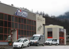 Sant'Orsola riunisce 1.216 soci produttori, alcuni anche di piccole dimensioni, distribuiti tra Trentino, Veneto e Calabria.