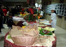 "Al termine del convegno e' stato offerto un buffet preparato dall'Unione Regionale Cuochi Lucani, la quale ha anche organizzato corsi dimostrativi di cucina nell'ambito dell'iniziativa "Laboratorio del Gusto" prevista per il giorno 3 maggio 2009."
