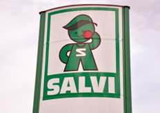 FreshPlaza si a' recata in visita presso lo stabilimento di Salvi - UNACOA a Ferrara. Salvi, nata come azienda familiare alla fine del 1800 e giunta oggi alla quarta generazione, si e' evoluta nel tempo in vera e propria societa' consortile, UNACOA SpA, dove gli agricoltori non sono piu' semplici fornitori, ma soci di un grande gruppo.