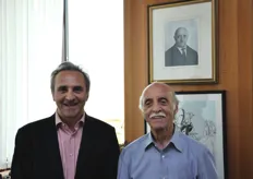 Tre generazioni nella stessa foto. A sinistra, l'attuale direttore commerciale Marco Salvi, a fianco di suo padre Luigi Salvi, presidente di UNACOA. Nel quadro appeso alla parete, il padre di Luigi Salvi.