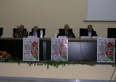 "Durante il convegno dal titolo "innovazioni e strategie per una frutticoltura di qualita'", organizzato nell’ambito della giornata Frutticola, sono stati illustrati i risultati conseguiti dal Progetto Interregionale di Frutticoltura riguardanti la gestione della fase post-raccolta dei fruttiferi e degli agrumi."