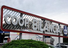 FreshPlaza si e' recata in visita presso lo stabilimento di Coop Bilanciai a Campogalliano (MO). Pochi sanno che il comune di Campogalliano e' riconosciuto come Citta' della Bilancia, proprio grazie alla presenza storica dell'attivita' dei fondatori di questa cooperativa, specializzata nella realizzazione di dispositivi per la pesatura.