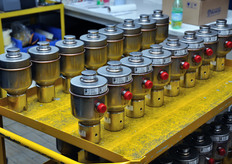 Celle di carico pronte per la spedizione. Coop Bilanciai ne fornisce intorno a 35.000 l'anno, sia all'estero che in Italia.