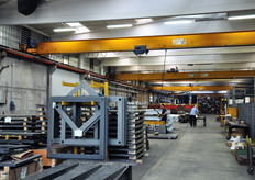 Sala per la realizzazione e la saldatura di pese a ponte. Bilanciai e' il primo produttore in Europa per questa tipologia di pesa: ne realizza 1.300 l'anno.