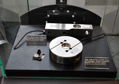 Il principio di funzionamento si basa sulla misurazione del grado di deformazione causato dal peso sul materiale che costituisce le celle.