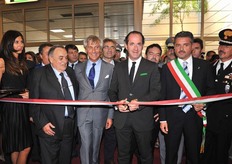 Il momento dell'inaugurazione da parte del Ministro Luca Zaia. Sono presenti accanto al ministro anche (da sinistra a destra) Domenico Scarpellini (Presidente Cesena Fiera), Paolo Bruni (Presidente CSO), Tiberio Rabboni (Assessore regionale all'agricoltura - in secondo piano, dietro a Bruni) e il Sindaco di Cesena Paolo Lucchi.
