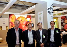 Domenico Sacchetto insieme ai rappresentanti di Ortofruit Italia: Domenico Paschetta (Presidente), Romualdo Riva e Andrea Daziano.