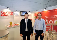 Nicola Antonacci e Stefano Zoli presso lo stand REV Packaging solutions.