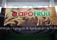 Lo stabilimento Apofruit si inserisce nelle strategie e nei progetti dell'azienda per la Sicilia, portando anche qui la forza del sistema cooperativo come risposta alle esigenze commerciali dei produttori locali.