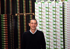 "Guida nel corso della nostra visita e' stato Alfonso D'Aquila, Coordinatore dello Stabilimento di Donnalucata. "Per i produttori agricoli - spiega Alfonso - non è mai stato semplice interfacciarsi con gli intermediari e spesso la remunerazione del prodotto era soggetta ad elevata variabilita'. Con l'arrivo di Apofruit, invece, il produttore entra a far parte di una compagine che riconosce il suo lavoro e che lo mette in grado di produrre con serenita' e continuita' nei pagamenti"."