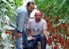 Emanuele Gurrieri (a destra nella foto, insieme a Rosario Privitera) e' uno specialista del ciliegino.