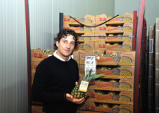 Riccardo Fragapane, responsabile dello stabilimento, ci ha illustrato la modalita' operativa del centro.