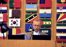 I saluti di Henri Josserand, direttore della divisione Commercio e Mercati della FAO, il quale ha ricordato che le iniziative individuali oggi non bastano piu'. Per questo serve uno strumento allargato come quello del Forum, pienamente sostenuto dalla FAO.