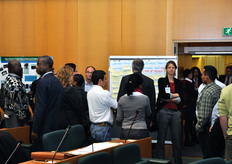 Pronti al dialogo, ma ancora con qualche timidezza.