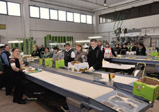 Il personale delle linee di confezionamento.