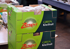 L'azienda Frutti Felici ha un rapporto quadriennale con la Zespri, per la quale produce e confeziona frutti a marchio Zespri Green. Gli standard richiesti sono molto elevati e viene applicato un severissimo disciplinare di produzione.